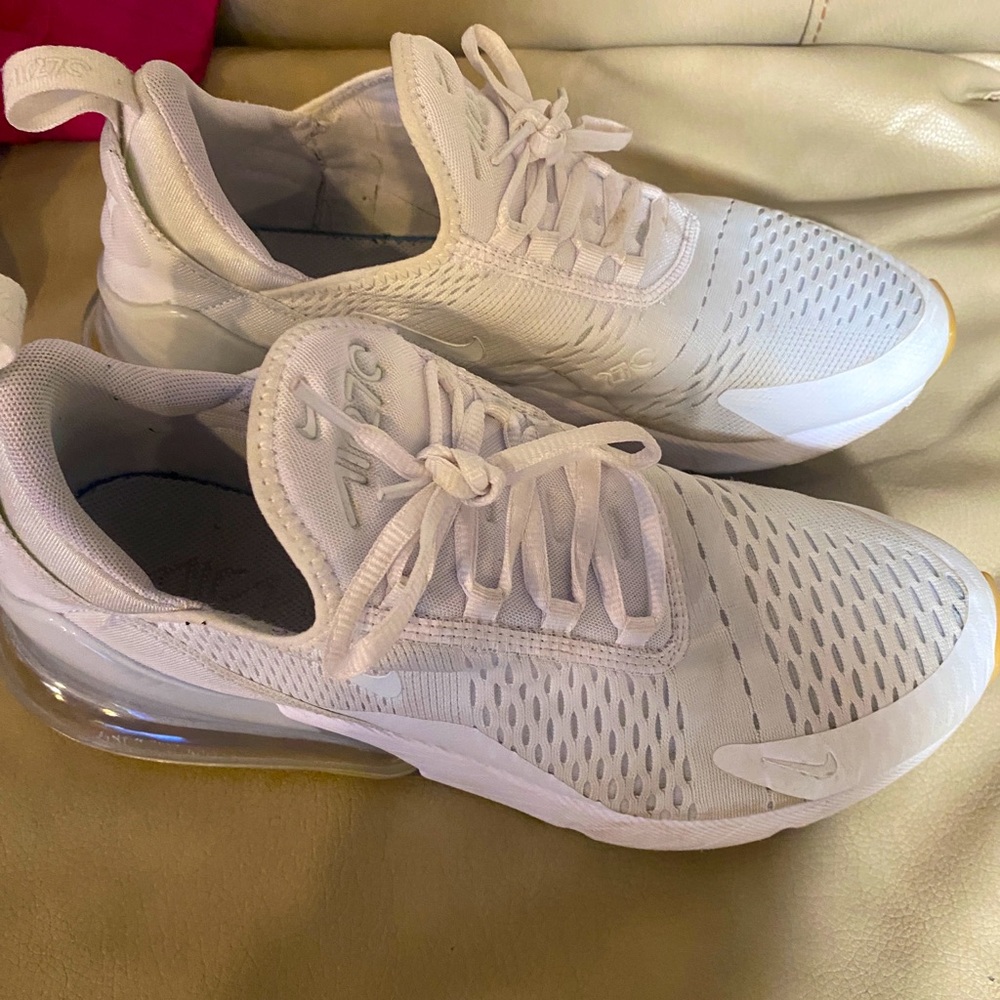 Men’s Nike 270